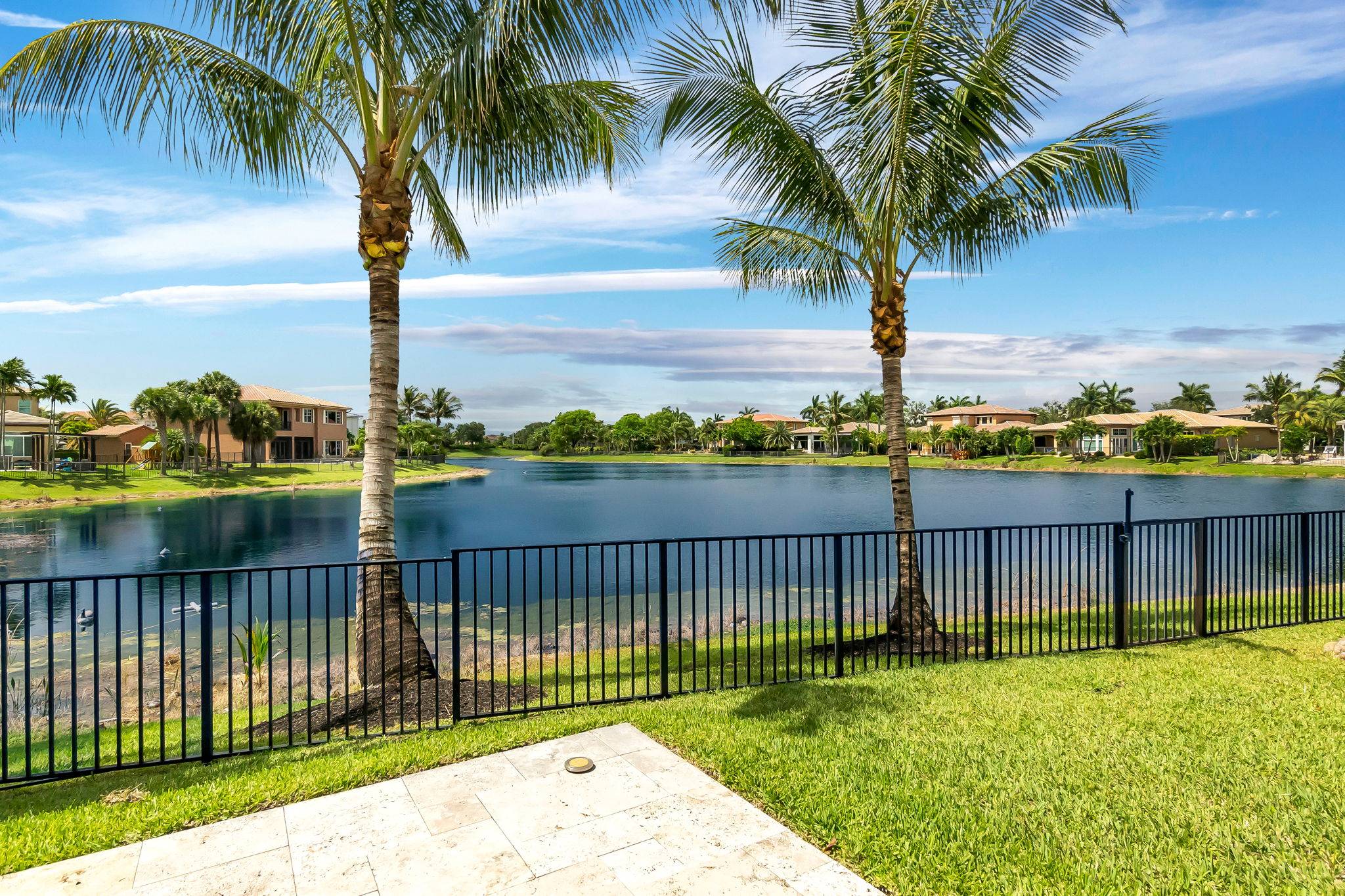 27-web-or-mls-DSC01367dsc01367 Luxury Parkland Living with Pool & Guest House in Parkland