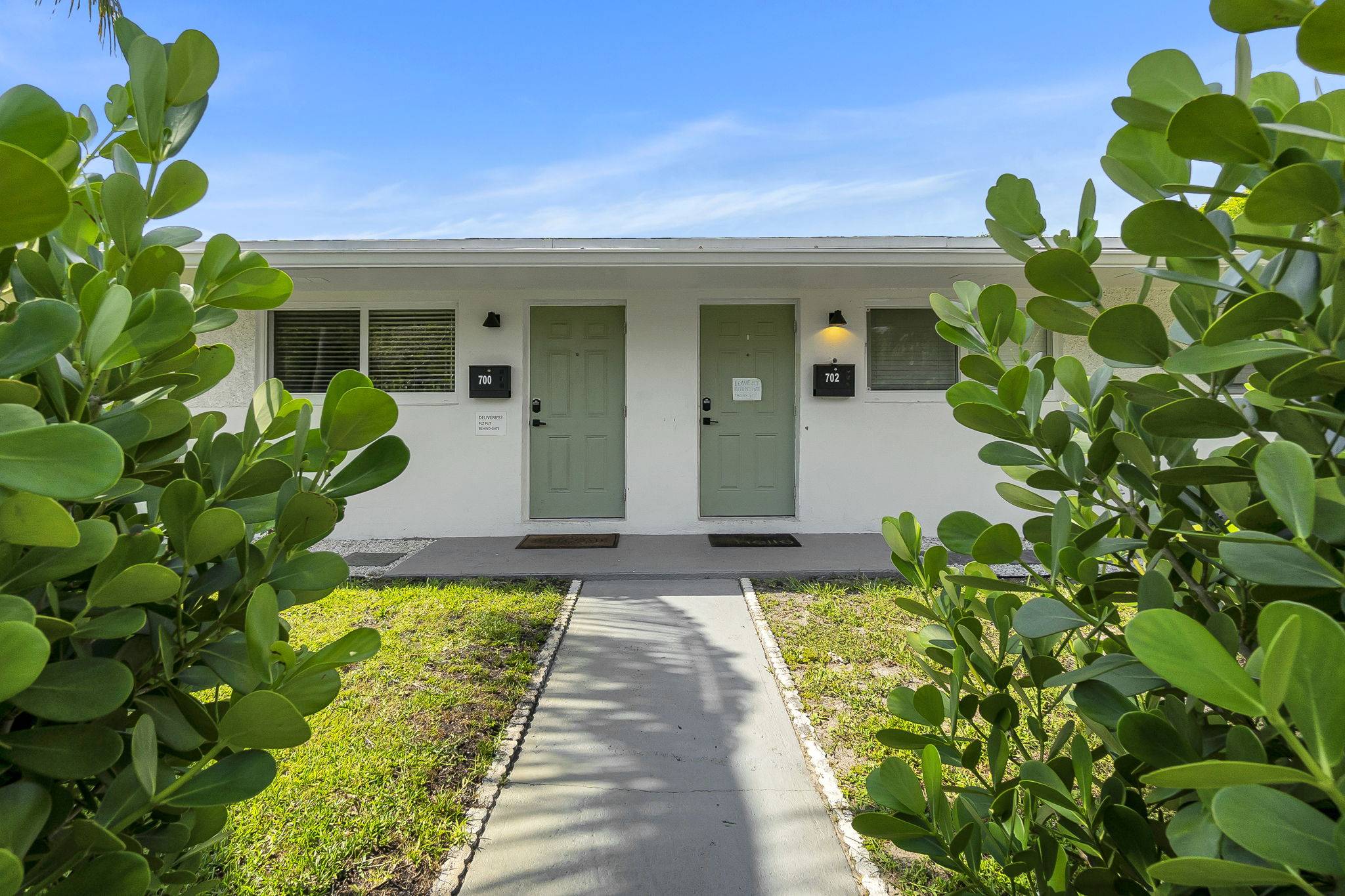 34-web-or-mls-DSC01012dsc01012 Move-In Ready Home in Fort Lauderdale