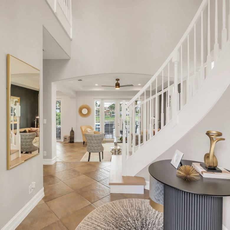 Luxury Parkland Living with Pool & Guest House in Parkland