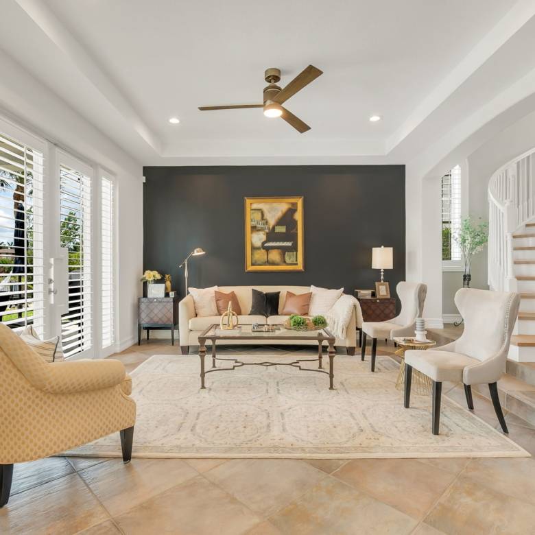 Luxury Parkland Living with Pool & Guest House in Parkland