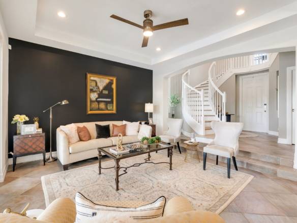 Luxury Parkland Living with Pool & Guest House in Parkland