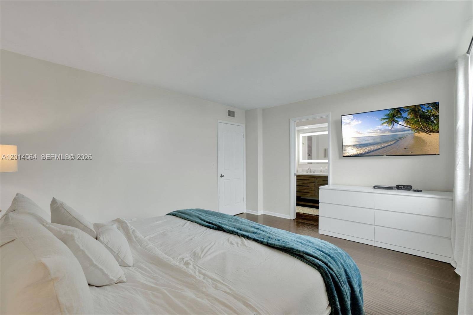GetMedia (11) Fully Equipped & Furnished Condo in Delray Beach