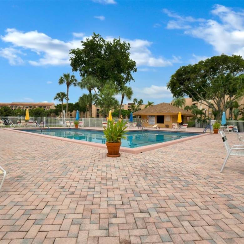 Fully Equipped & Furnished Condo in Delray Beach