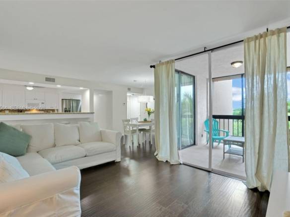 Fully Equipped & Furnished Condo in Delray Beach