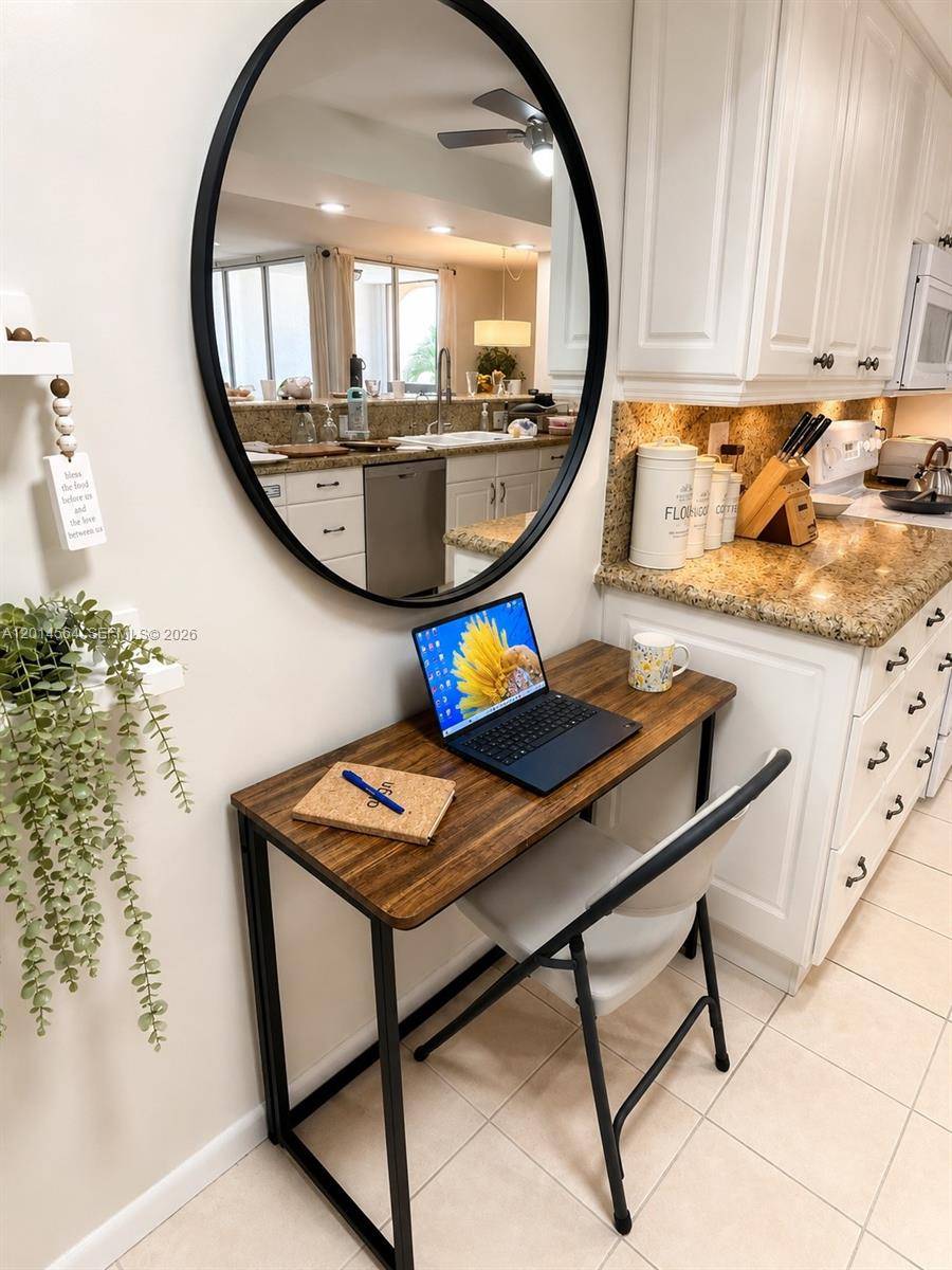 GetMedia (6) Fully Equipped & Furnished Condo in Delray Beach
