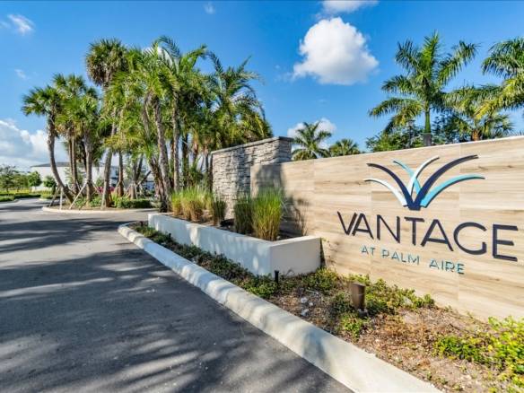 Spacious Living in Pompano Beach