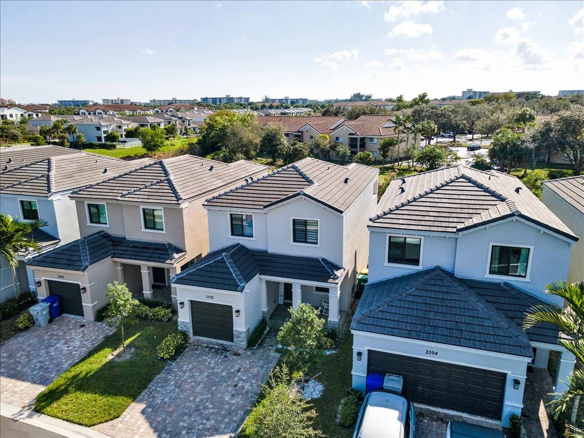 06-DJI_0988 Spacious Living in Pompano Beach
