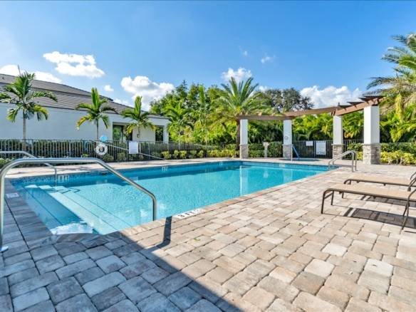 Spacious Living in Pompano Beach