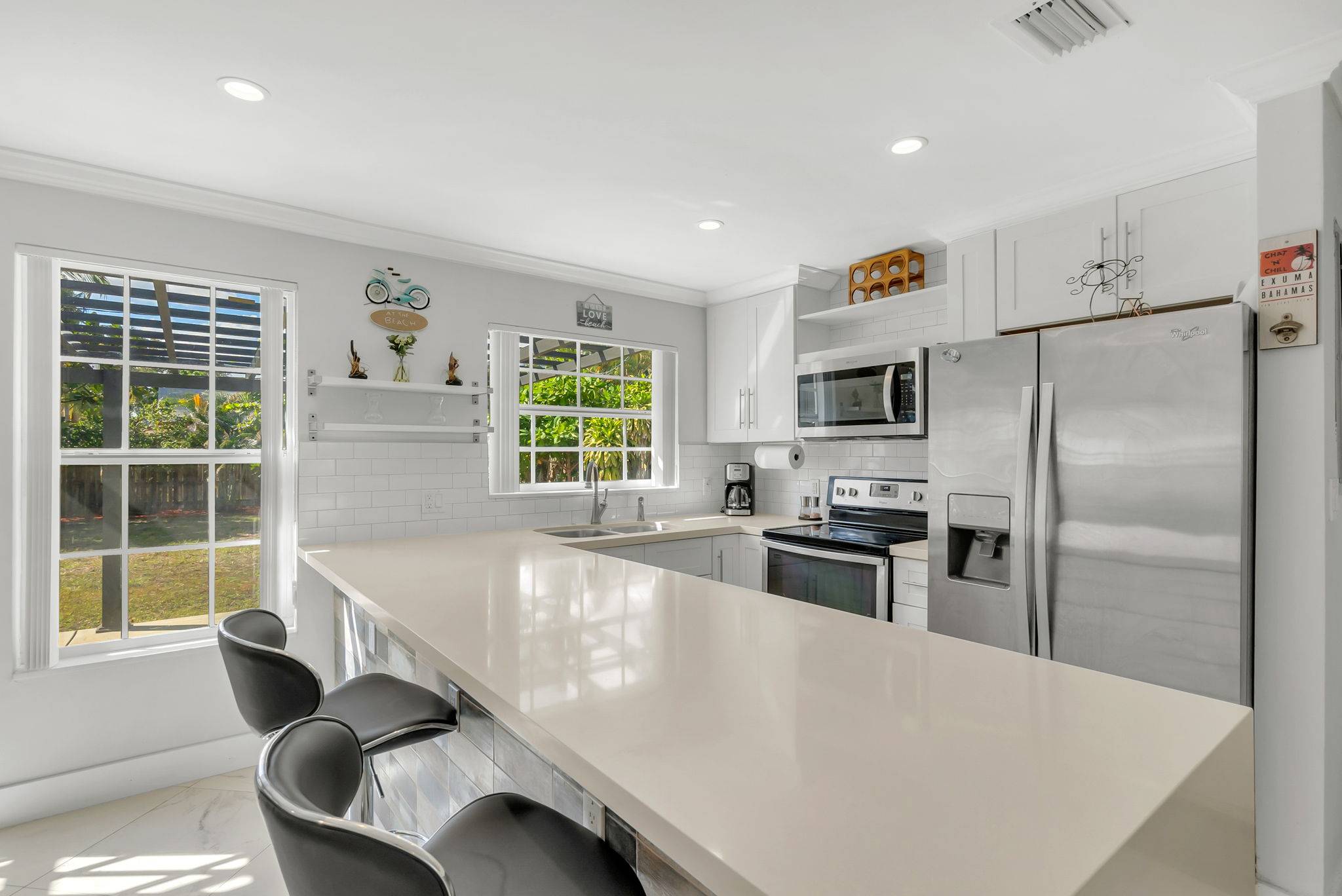 16-web-or-mls-DSC03278 Flexible Living & Income Potential in Hollywood