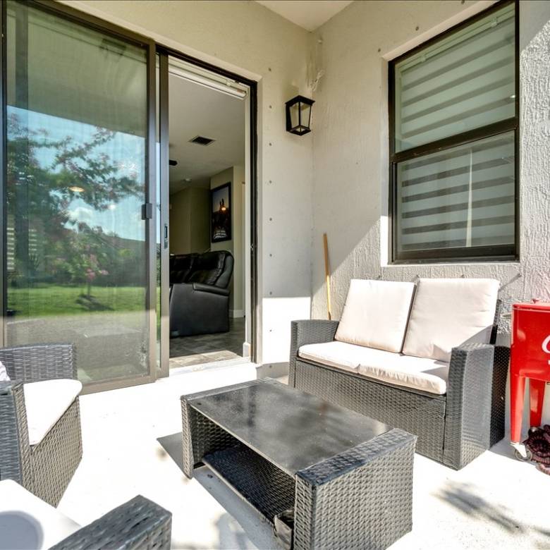 Spacious Living in Pompano Beach