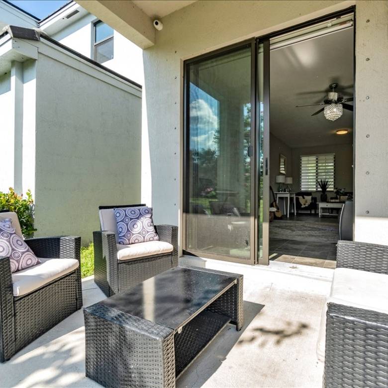 Spacious Living in Pompano Beach