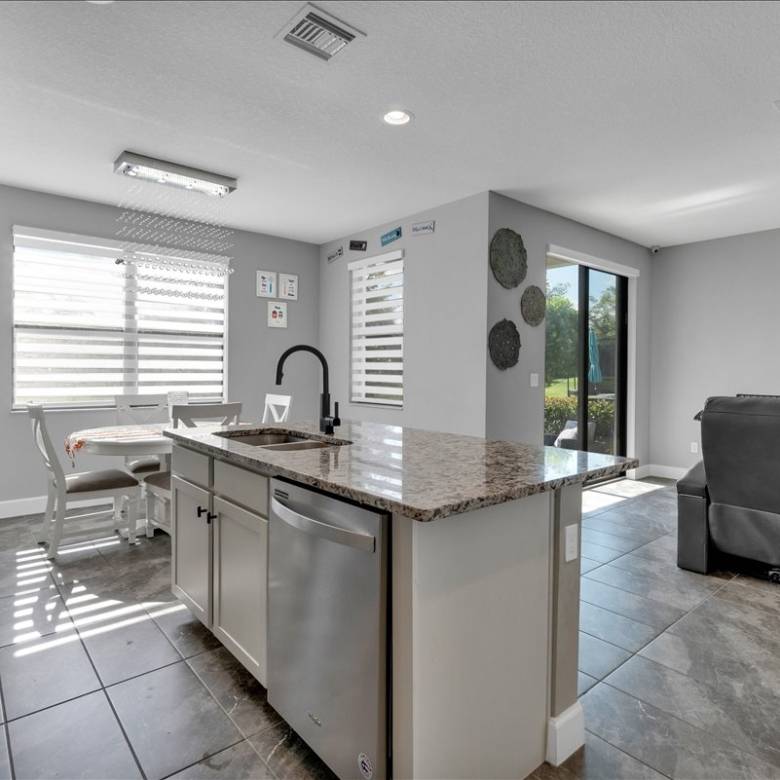 Spacious Living in Pompano Beach