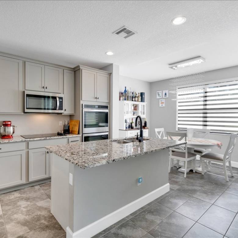 Spacious Living in Pompano Beach