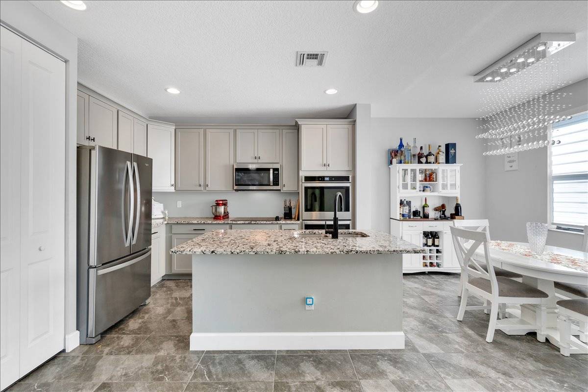 26-DSC08034 Spacious Living in Pompano Beach
