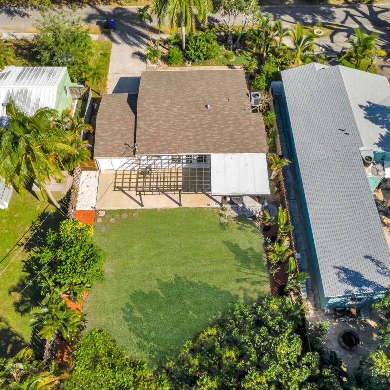Flexible Living & Income Potential in Hollywood