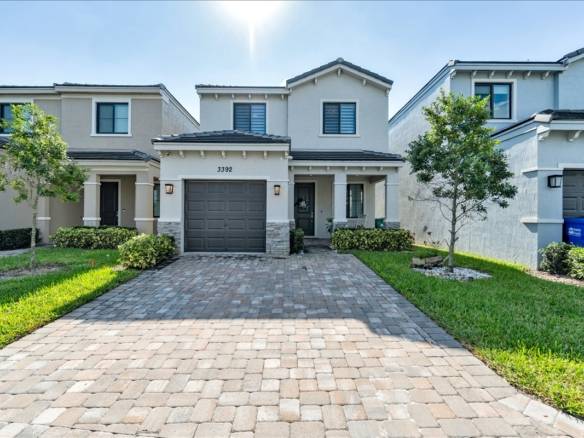 Spacious Living in Pompano Beach