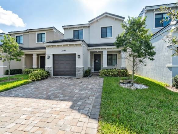 Spacious Living in Pompano Beach