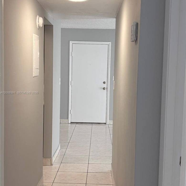 Convenient Condo Living in West Palm Beach