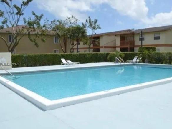 Convenient Condo Living in West Palm Beach