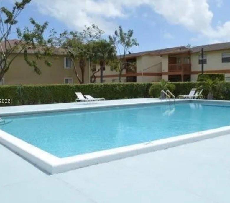Convenient Condo Living in West Palm Beach