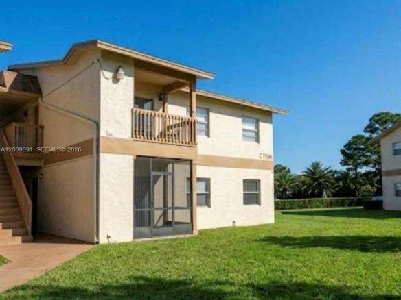Convenient Condo Living in West Palm Beach