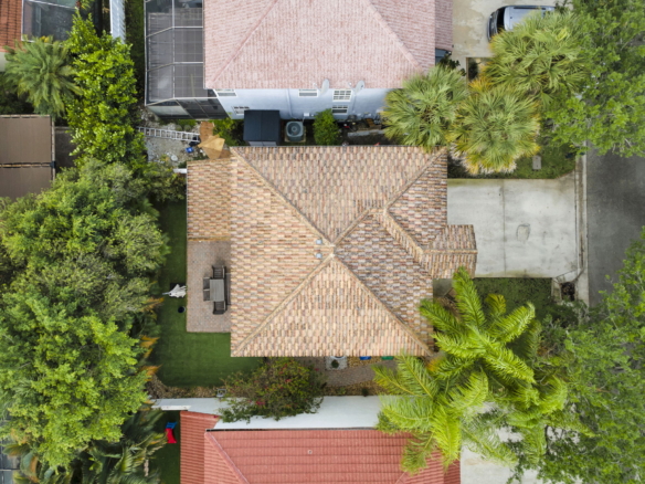 Modern Living Meets Comfort in Coral Springs