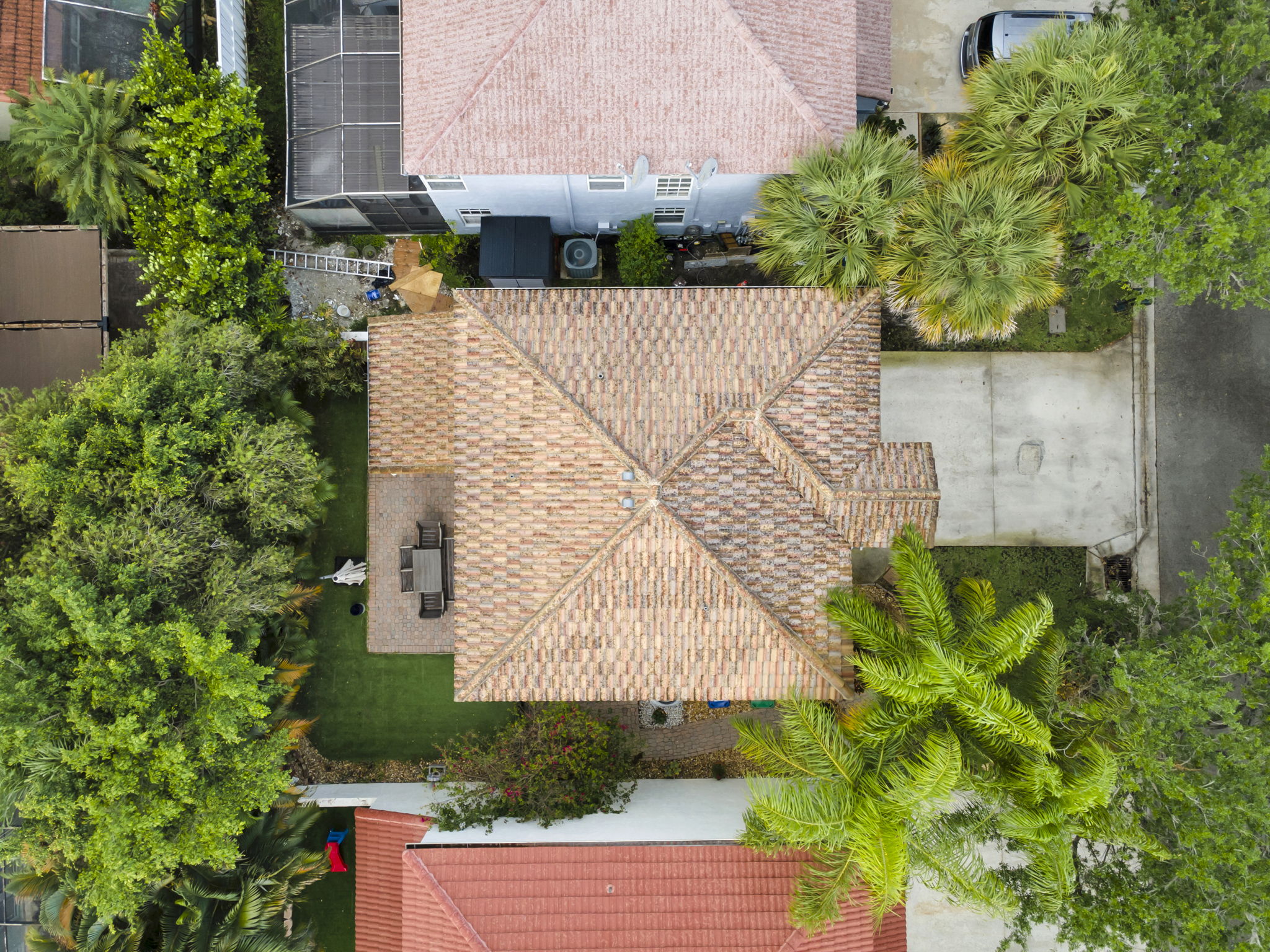Modern Living Meets Comfort in Coral Springs