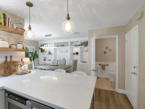 Modern Living Meets Comfort in Coral Springs