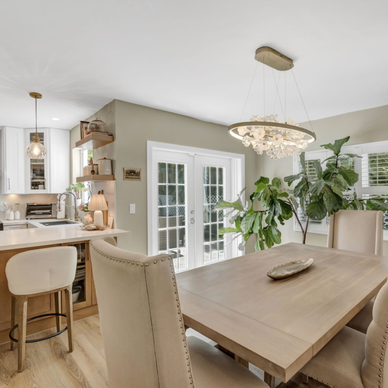 Modern Living Meets Comfort in Coral Springs