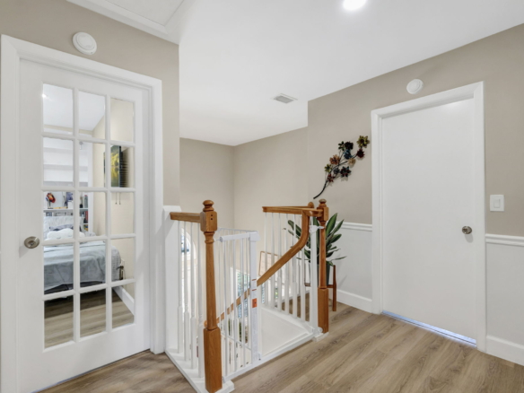 Modern Living Meets Comfort in Coral Springs
