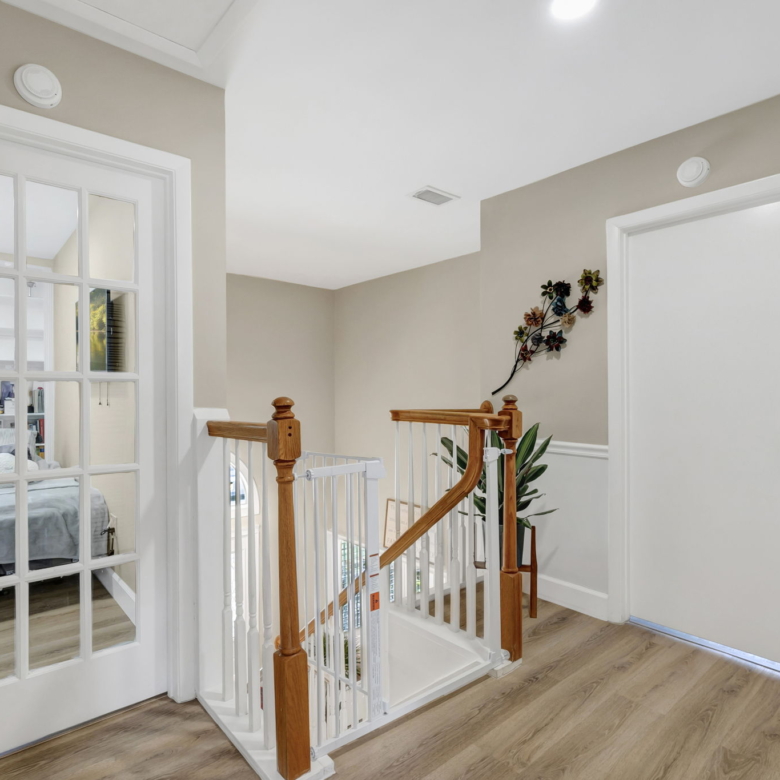 Modern Living Meets Comfort in Coral Springs