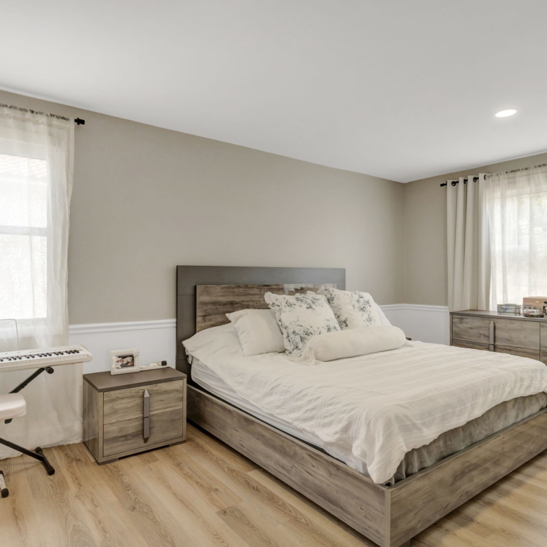 Modern Living Meets Comfort in Coral Springs