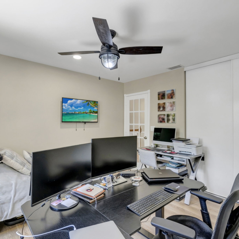 Modern Living Meets Comfort in Coral Springs