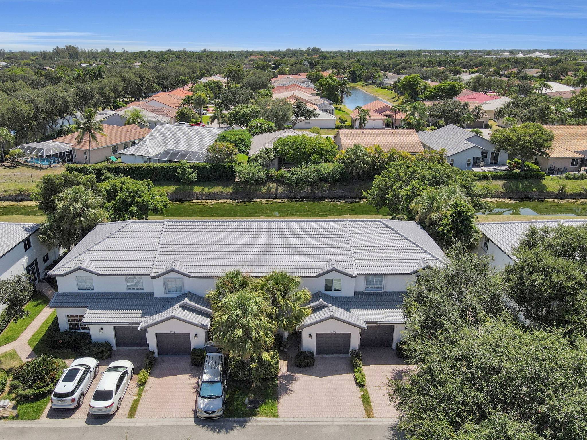 1-web-or-mls-dji_fly_20260818_114840_119_1787068129606_photo Spacious 3-Bedroom + Loft Townhouse with Water Views in Parkland