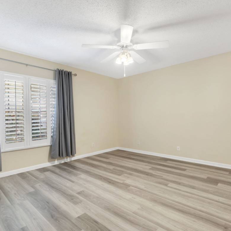 Spacious 3-Bedroom + Loft Townhouse with Water Views in Parkland