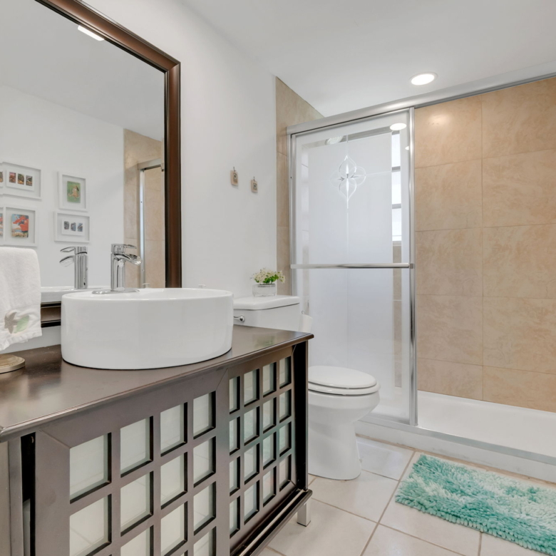 Bright & Spacious Furnished Corner Condo in Hallandale Beach