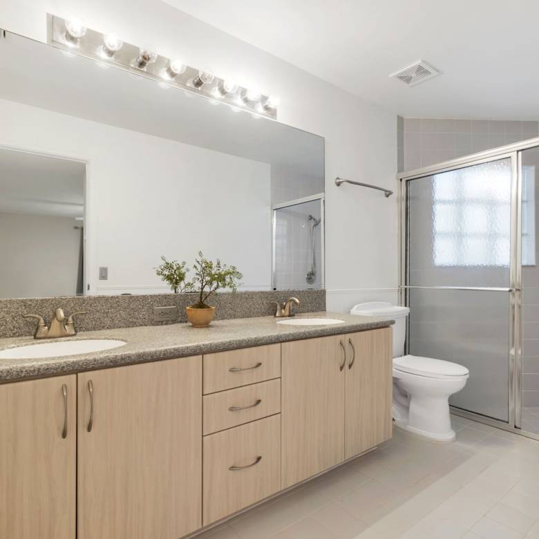 Spacious 3-Bedroom + Loft Townhouse with Water Views in Parkland