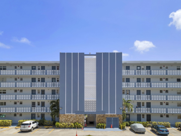 Bright & Spacious Furnished Corner Condo in Hallandale Beach