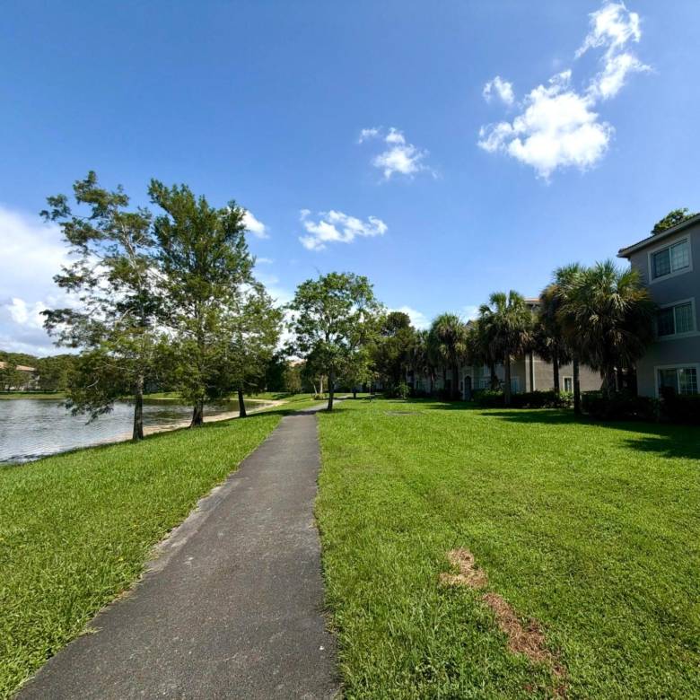 Fully Remodeled Lakeview Condo in Coconut Creek
