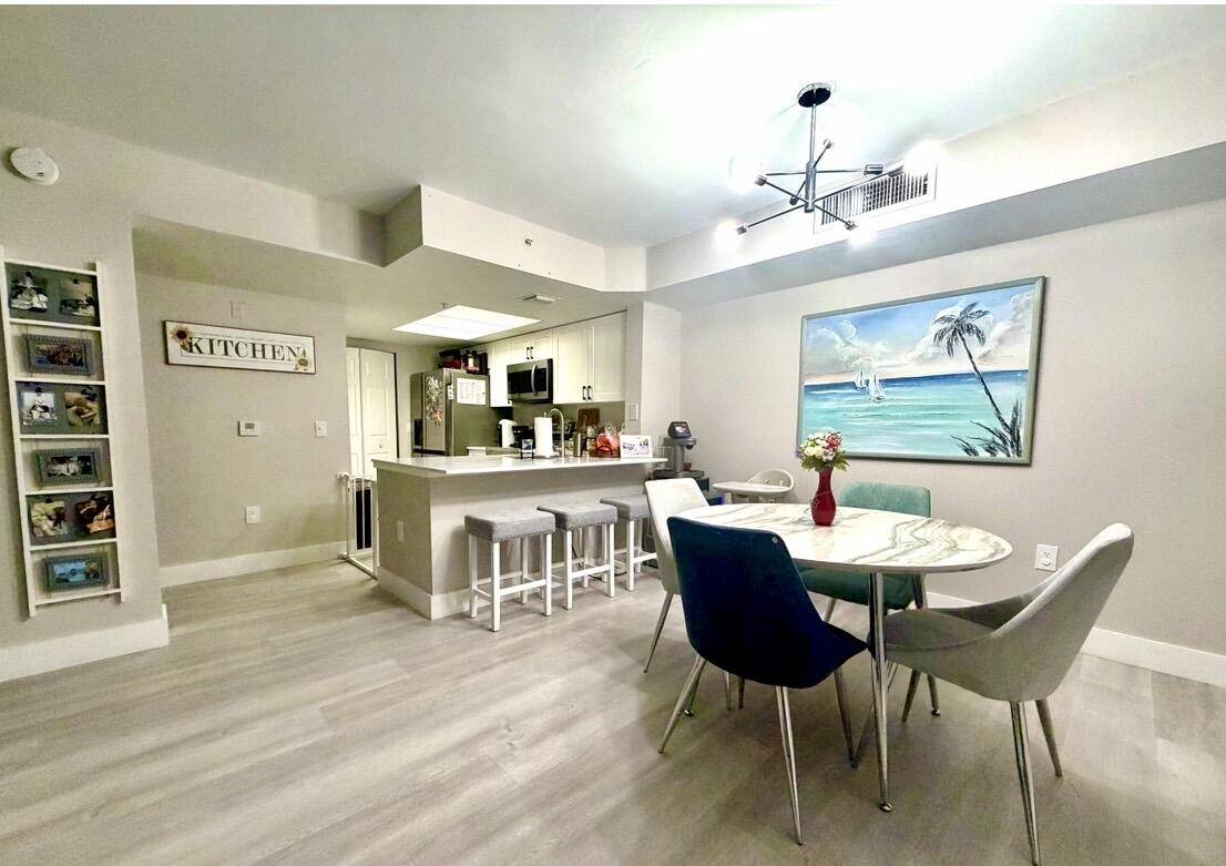 20260816231338494932000000 Fully Remodeled Lakeview Condo in Coconut Creek