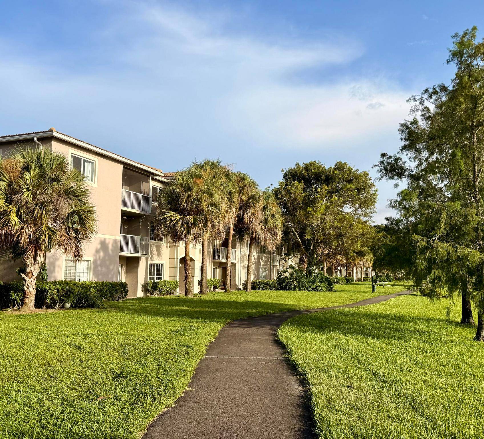 20260816231347231191000000 Fully Remodeled Lakeview Condo in Coconut Creek
