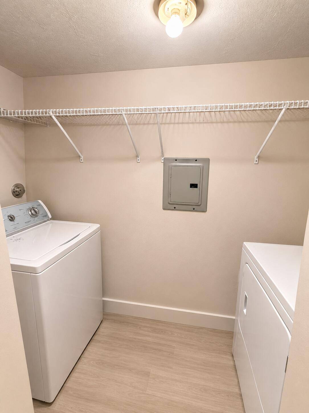 20260821010852234210000000 (1) Fully Remodeled Lakeview Condo in Coconut Creek