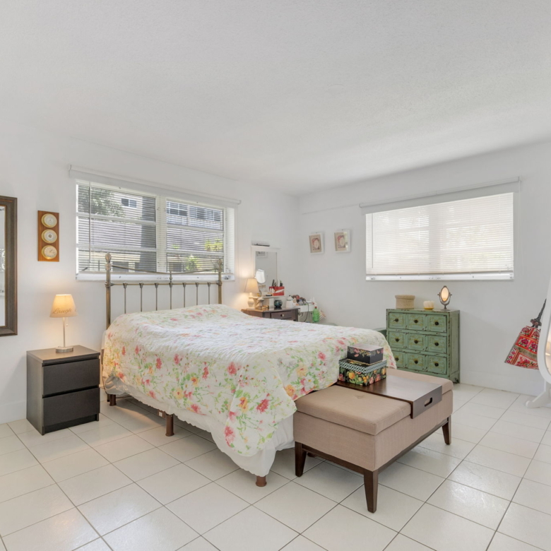 Bright & Spacious Furnished Corner Condo in Hallandale Beach