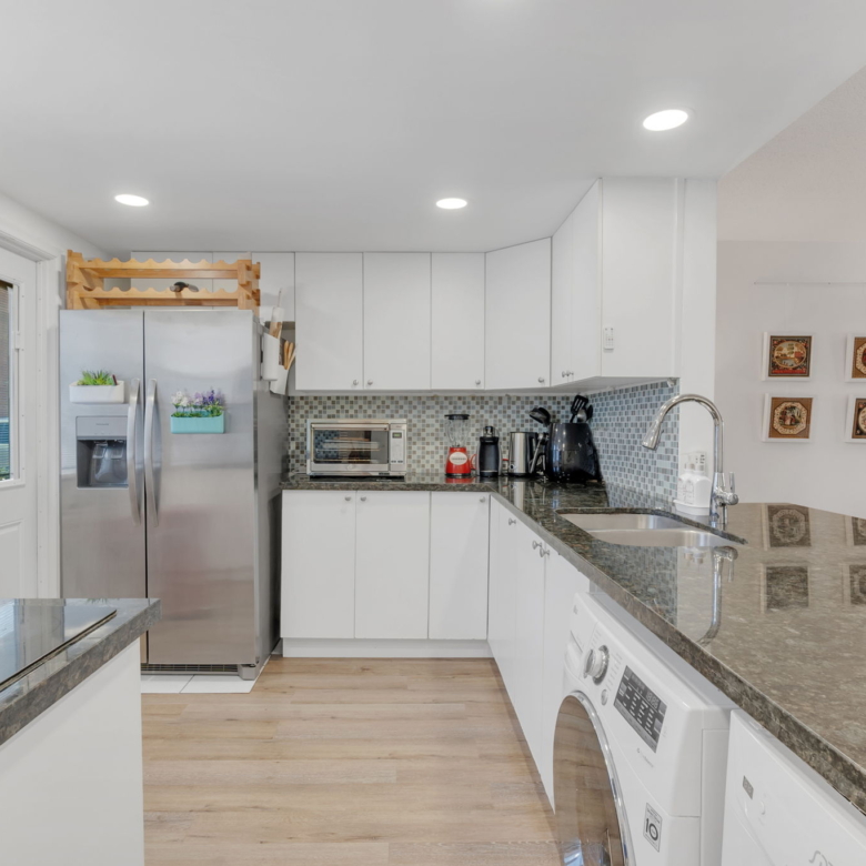 Bright & Spacious Furnished Corner Condo in Hallandale Beach