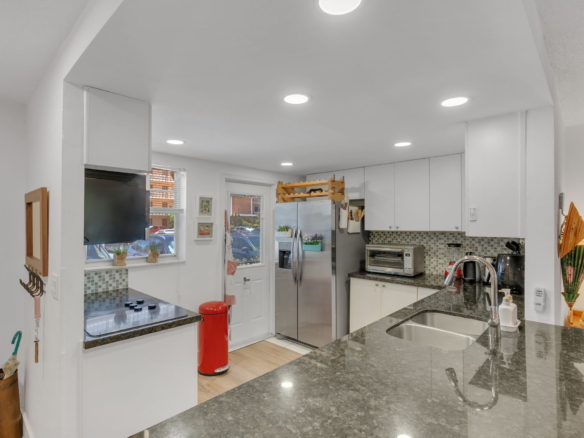 Bright & Spacious Furnished Corner Condo in Hallandale Beach