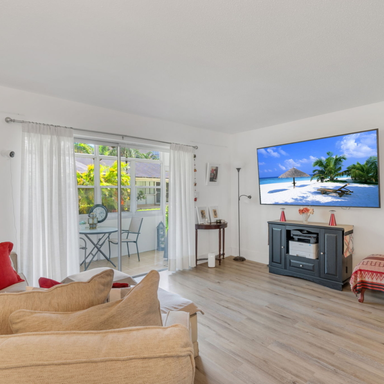 Bright & Spacious Furnished Corner Condo in Hallandale Beach