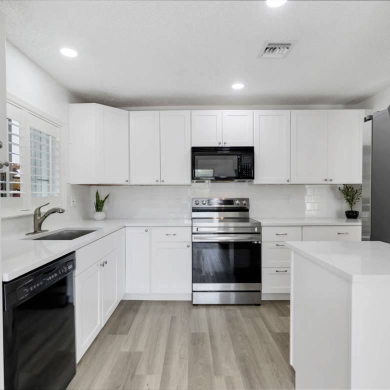 Spacious 3-Bedroom + Loft Townhouse with Water Views in Parkland