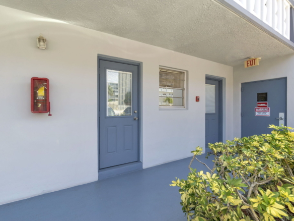 Bright & Spacious Furnished Corner Condo in Hallandale Beach