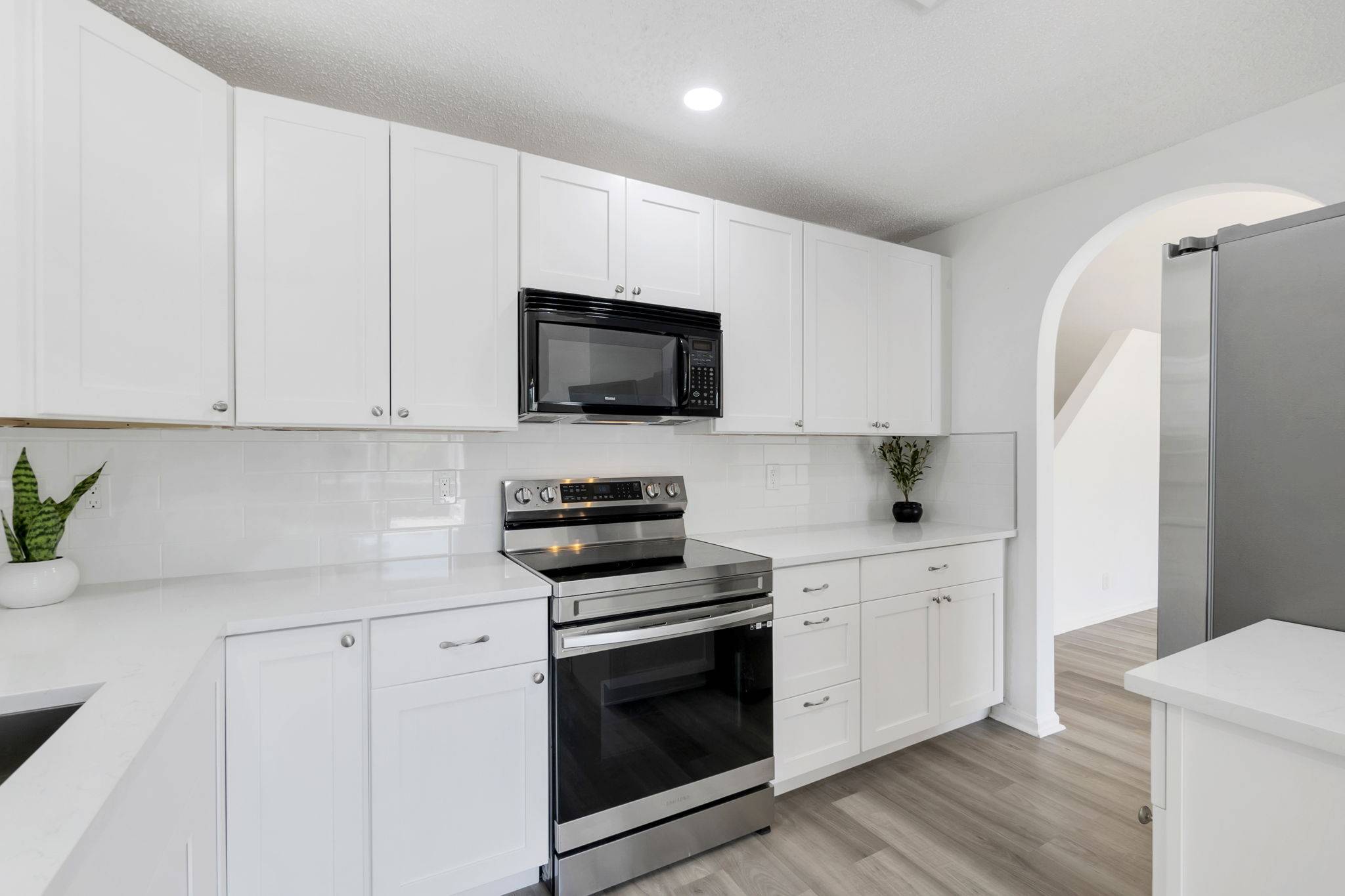 34-web-or-mls-DSC07432dsc07432 Spacious 3-Bedroom + Loft Townhouse with Water Views in Parkland