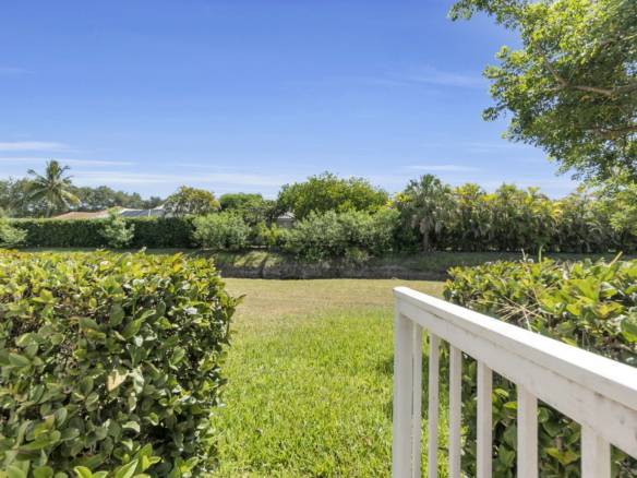 Spacious 3-Bedroom + Loft Townhouse with Water Views in Parkland